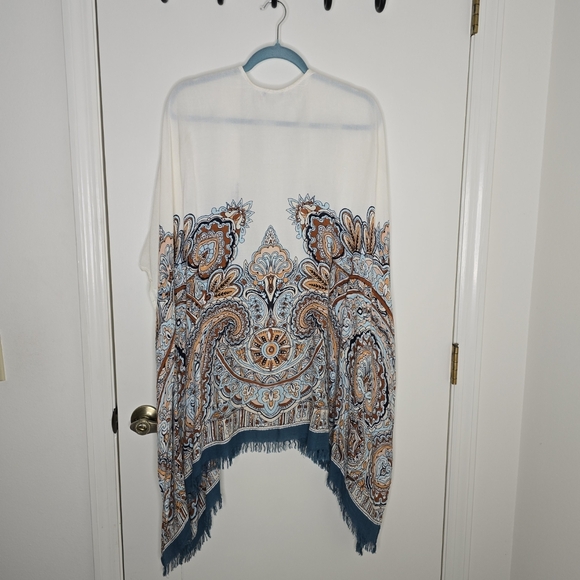 J. Jill Cream and Blue Paisley Accent Kimono - Picture 3 of 4